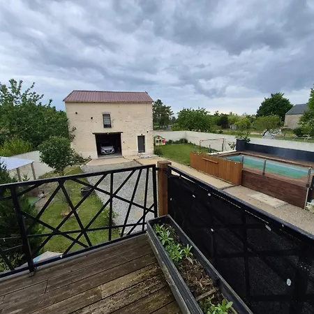 度假居 Maison En Pierres 6 A 8 Personnes Proche Du Futuroscope *