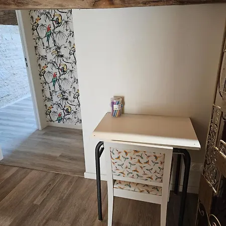 Maison En Pierres 6 A 8 Personnes Proche Du Futuroscope 度假居